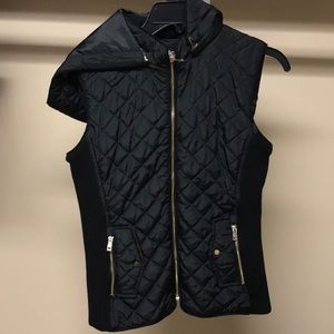 Hooded Vest - Black - Sz. Small